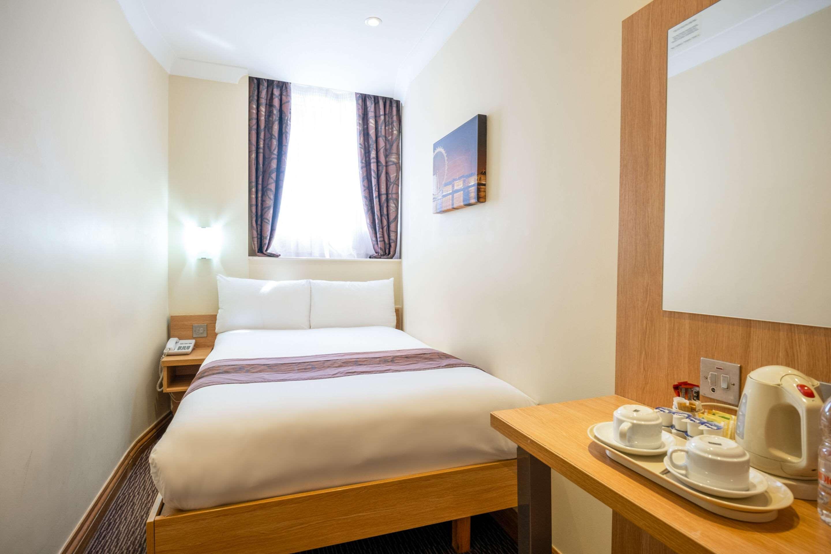 Comfort Inn Hyde Park London Exterior photo
